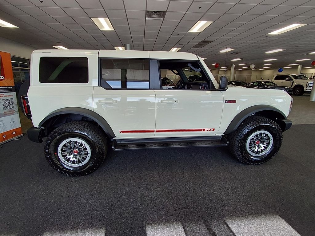 New 2026 Ford Bronco Outer Banks SUV