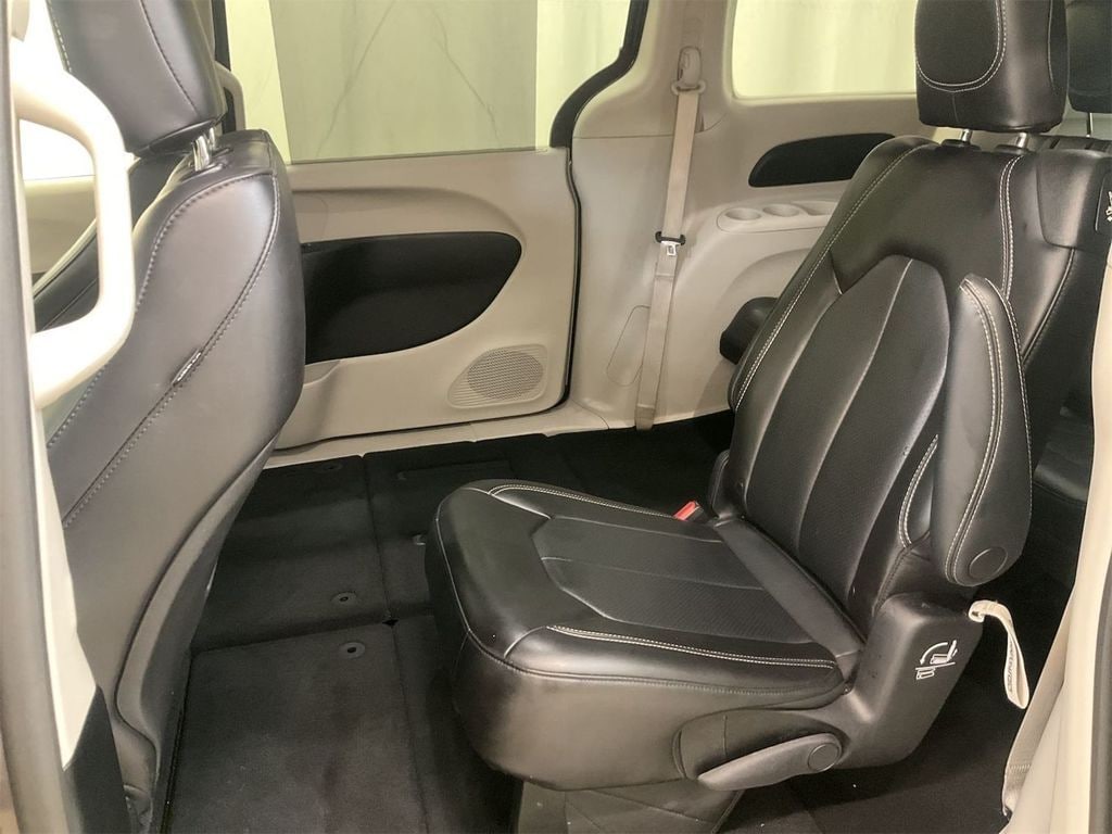 Certified 2023 Chrysler Pacifica Touring L Van Passenger Van