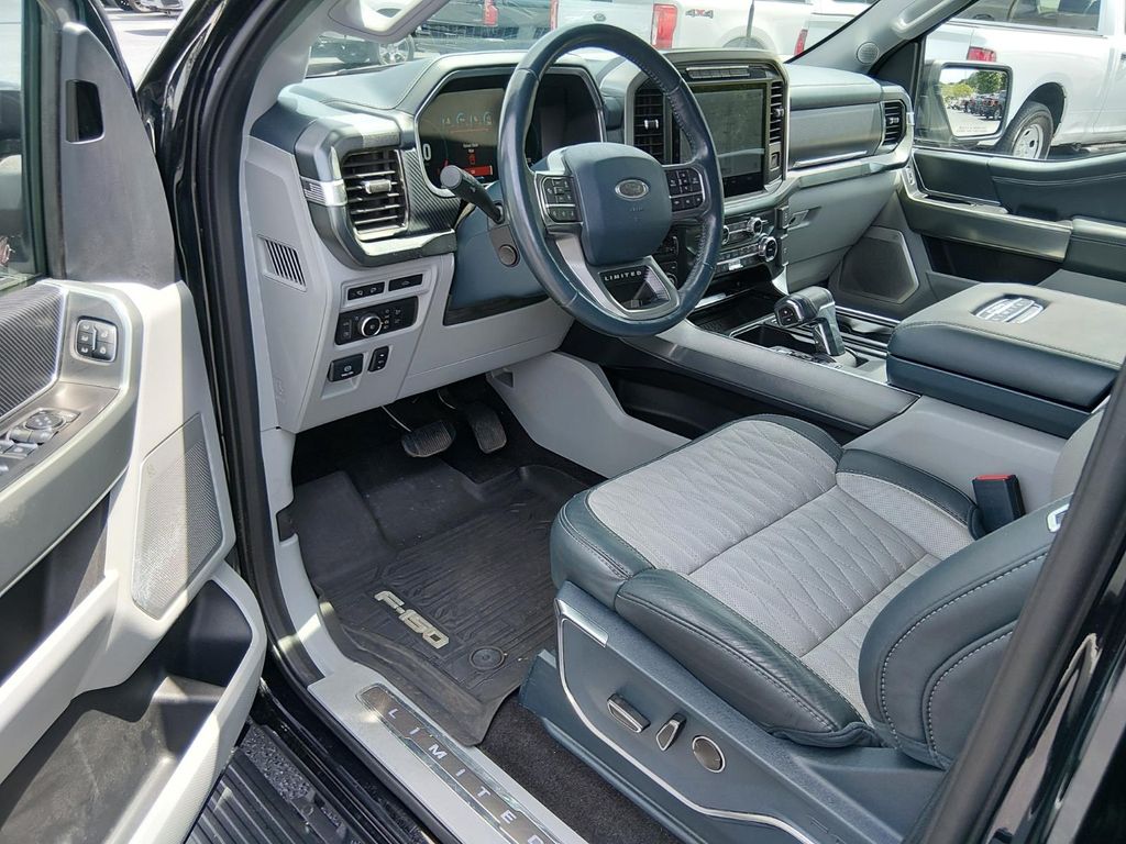 Photo 10
