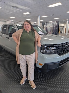 Staff member Sherry Mosteller from ID_775e15e9c5e6