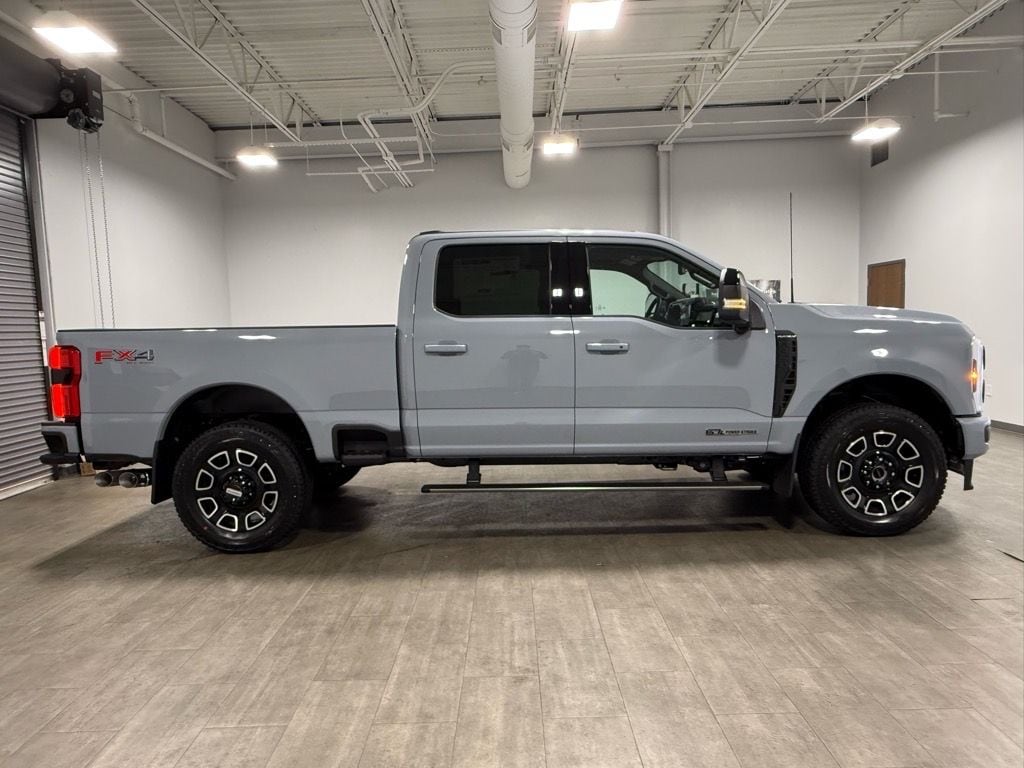 New 2026 Ford F-350 Platinum Truck Crew Cab
