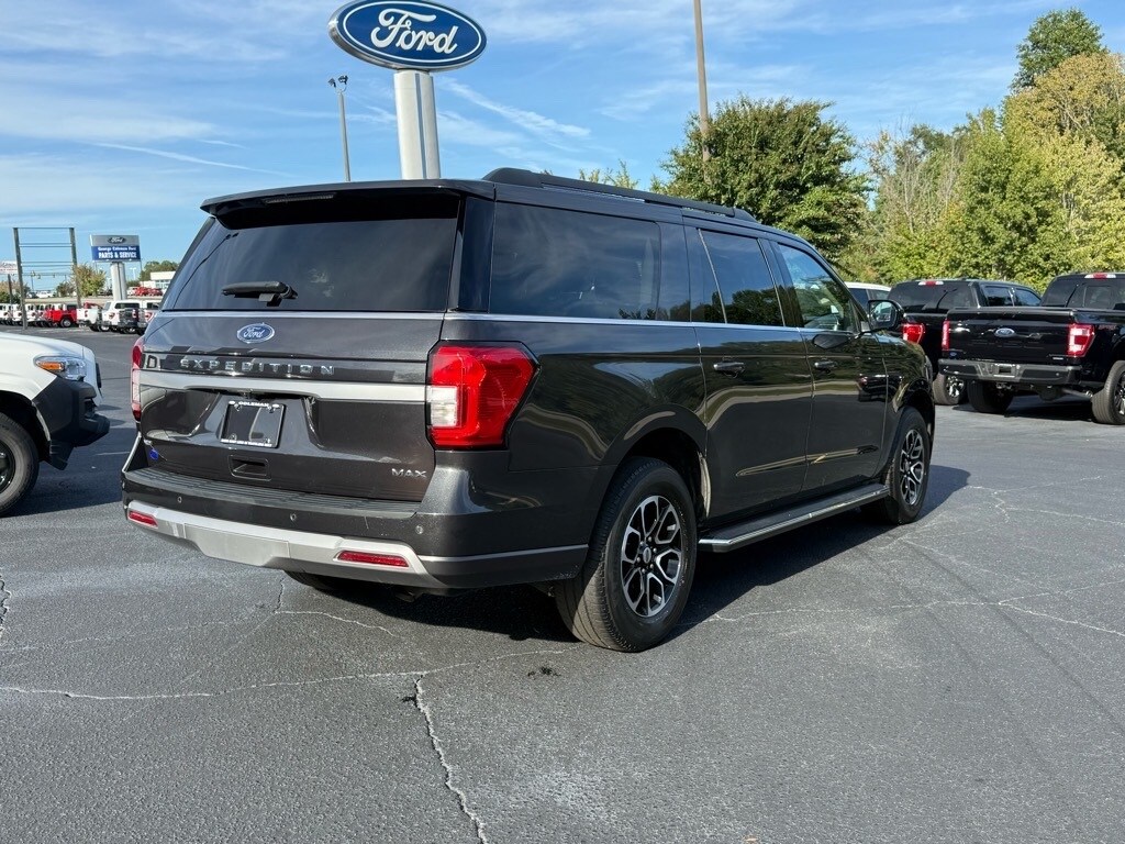 2023 Ford Expedition MAX XLT photo 3