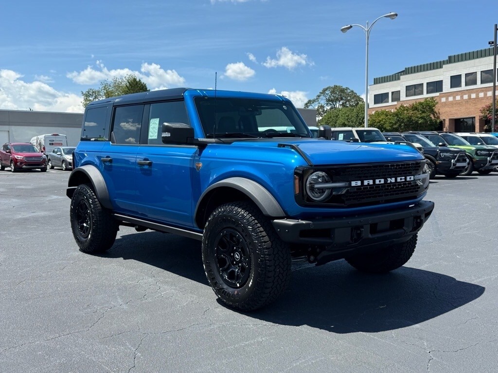 2025 Ford Bronco Sport Badlands photo 2