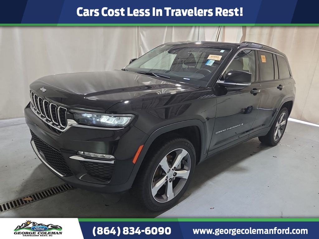 2022 Jeep Grand Cherokee's photo