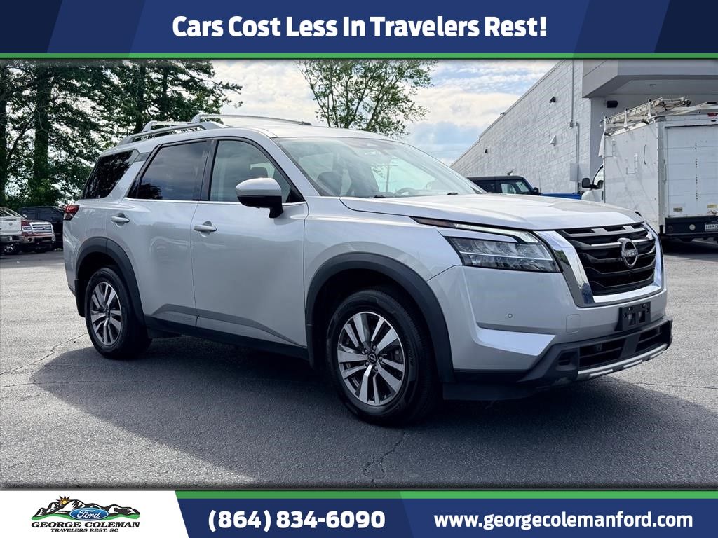 2023 Nissan Pathfinder SL