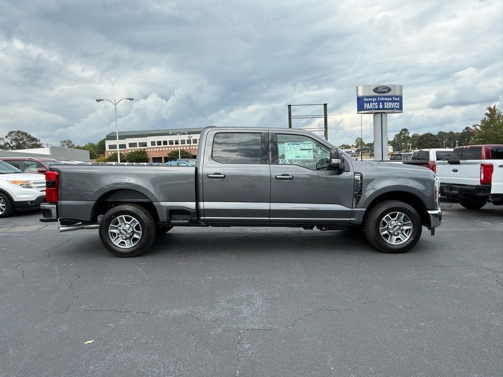 New 2026 Ford F-350 Lariat Truck Crew Cab