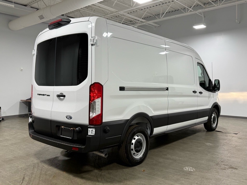 2026 Ford Transit photo 3