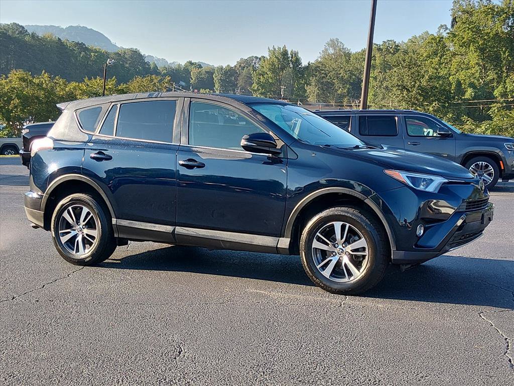 Certified 2018 Toyota RAV4 XLE with VIN JTMRFREV2JJ208214 for sale in Travelers Rest, SC