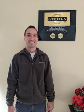 Staff member Jay Hovis from ID_f4e190eaf251