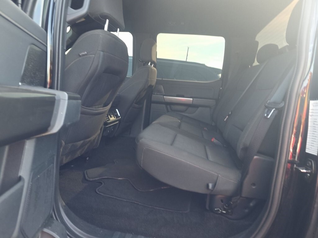 2023 Ford F-150 XLT photo 3