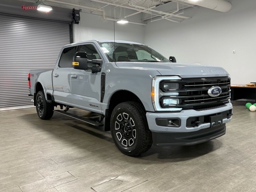 New 2026 Ford F-350 Platinum Truck Crew Cab