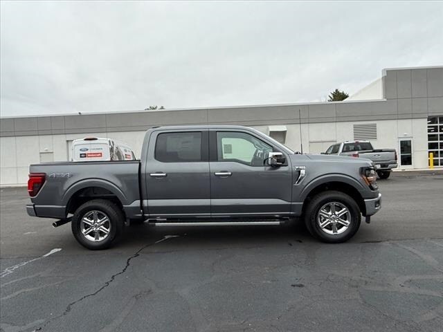 2025 Ford F-150 XLT photo 3