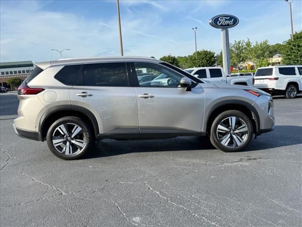 Certified 2024 Nissan Rogue SL SUV