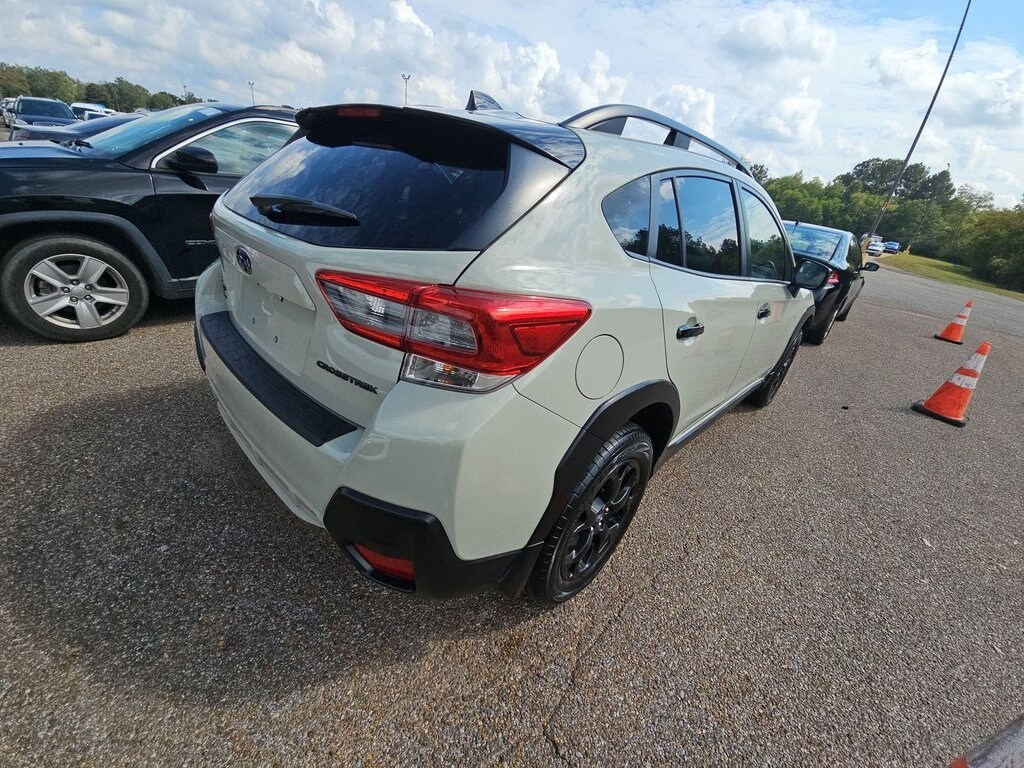 2023 Subaru Crosstrek Premium photo 2