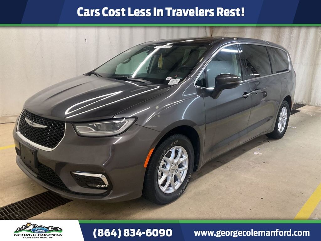 Used 2023 Chrysler Pacifica Touring L Van Passenger Van