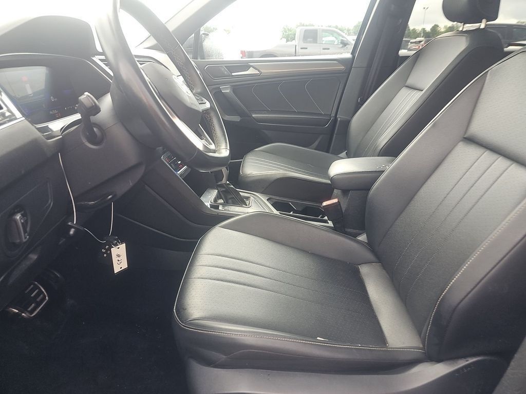 Certified 2023 Volkswagen Tiguan 2.0T SE R-Line Black SUV