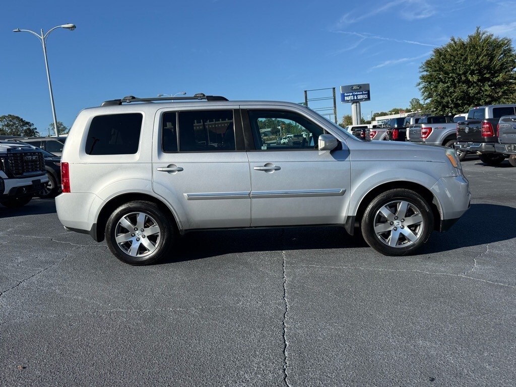 2015 Honda Pilot Touring photo 2