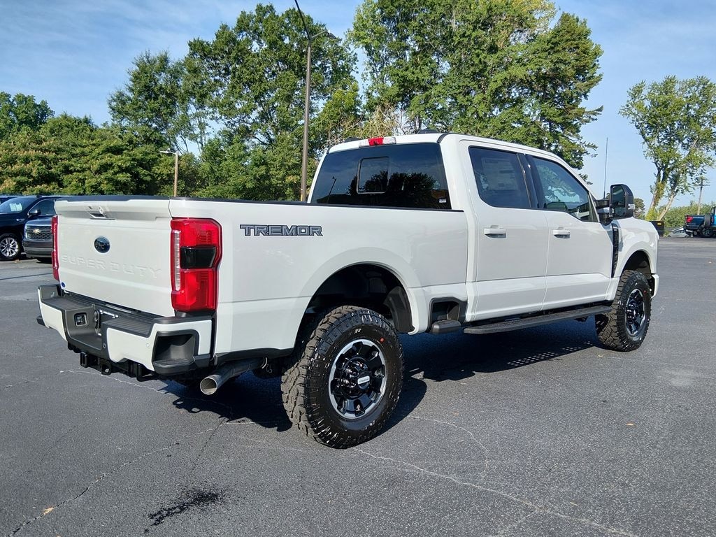 New 2026 Ford F-250 Lariat Truck Crew Cab