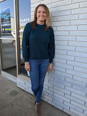 Staff member Dee Hickey from ID_f4e190eaf251