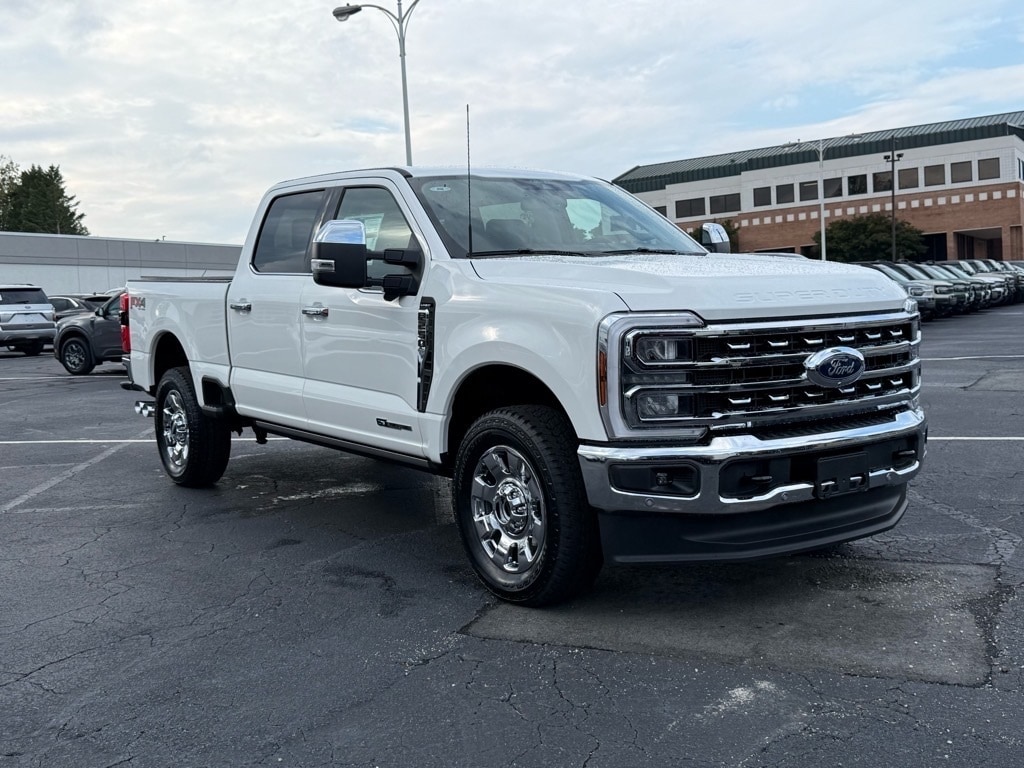 New 2026 Ford F-250 Lariat Truck Crew Cab