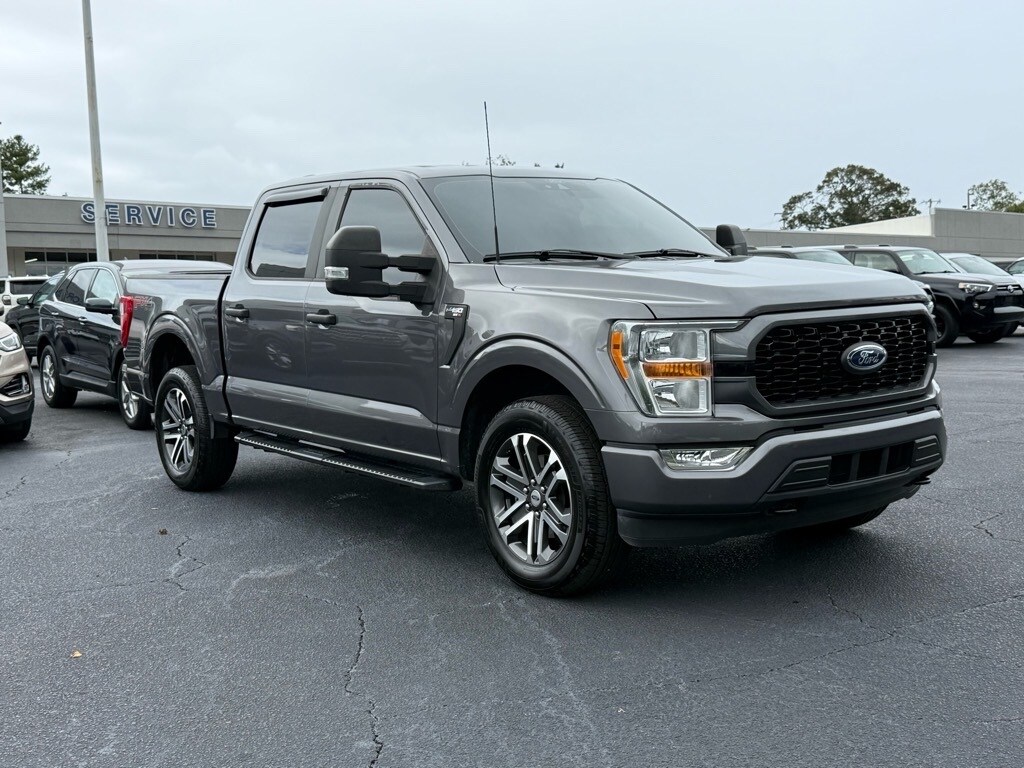 2021 Ford F-150 XL photo 2