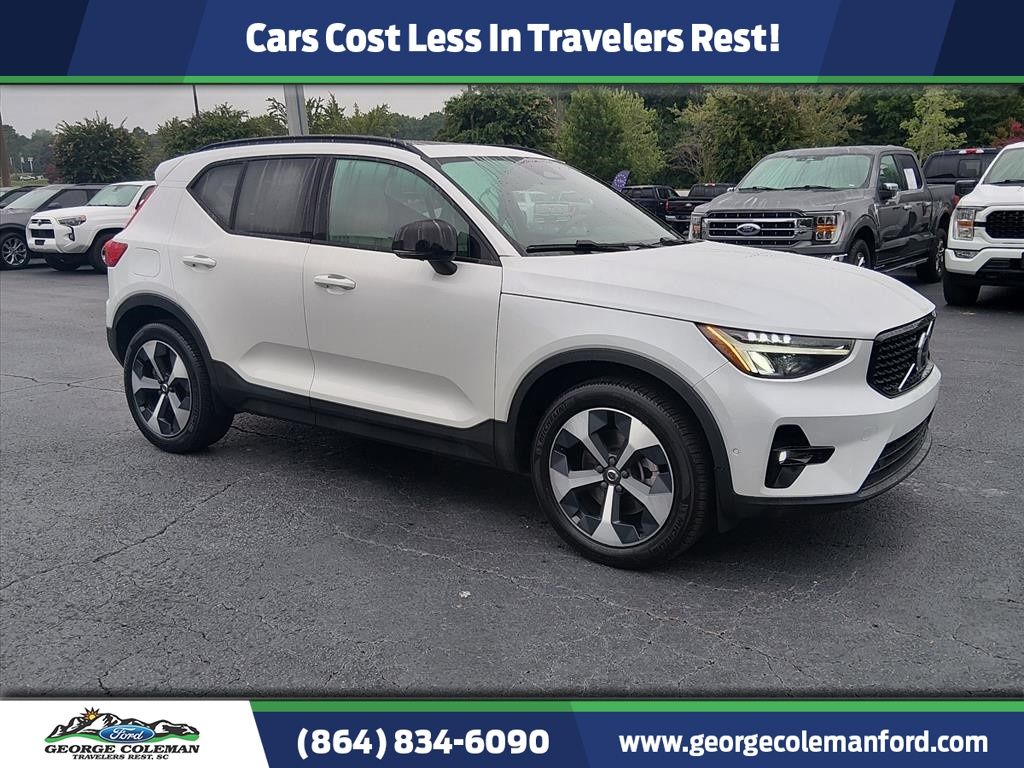 2023 Volvo XC40