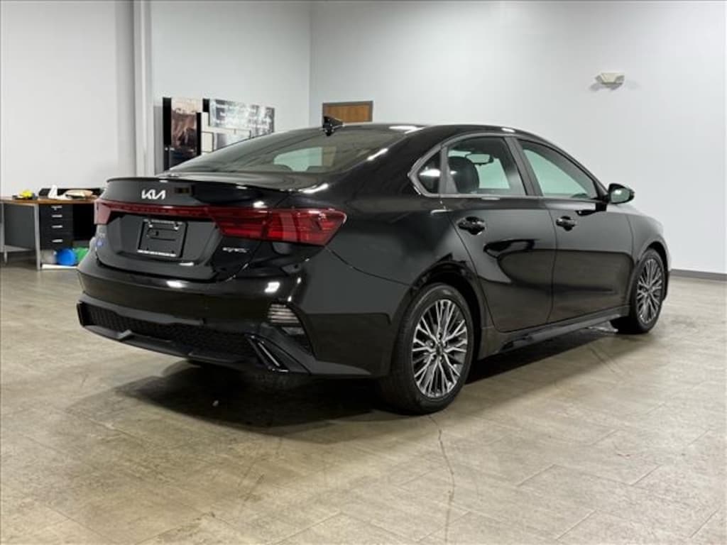 Certified 2023 Kia Forte GT-Line Sedan