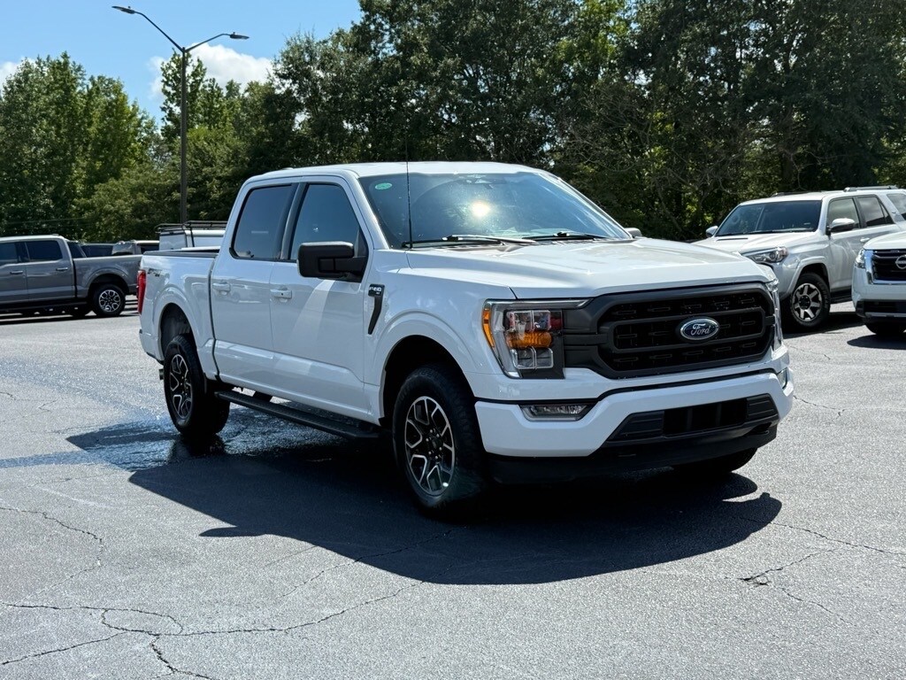 2023 Ford F-150 XLT photo 2