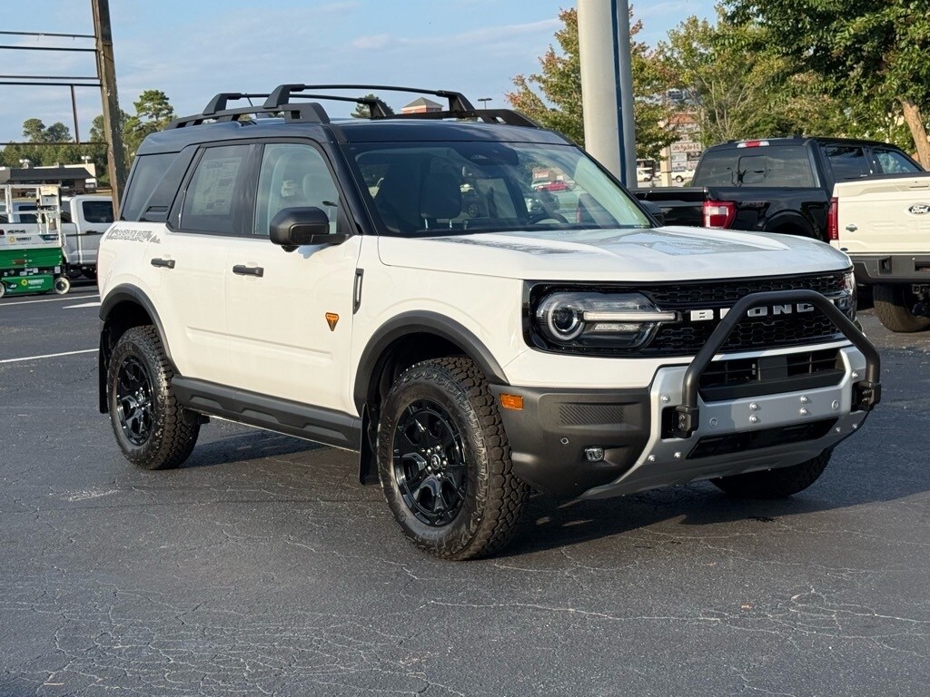 2025 Ford Bronco Sport Badlands photo 2