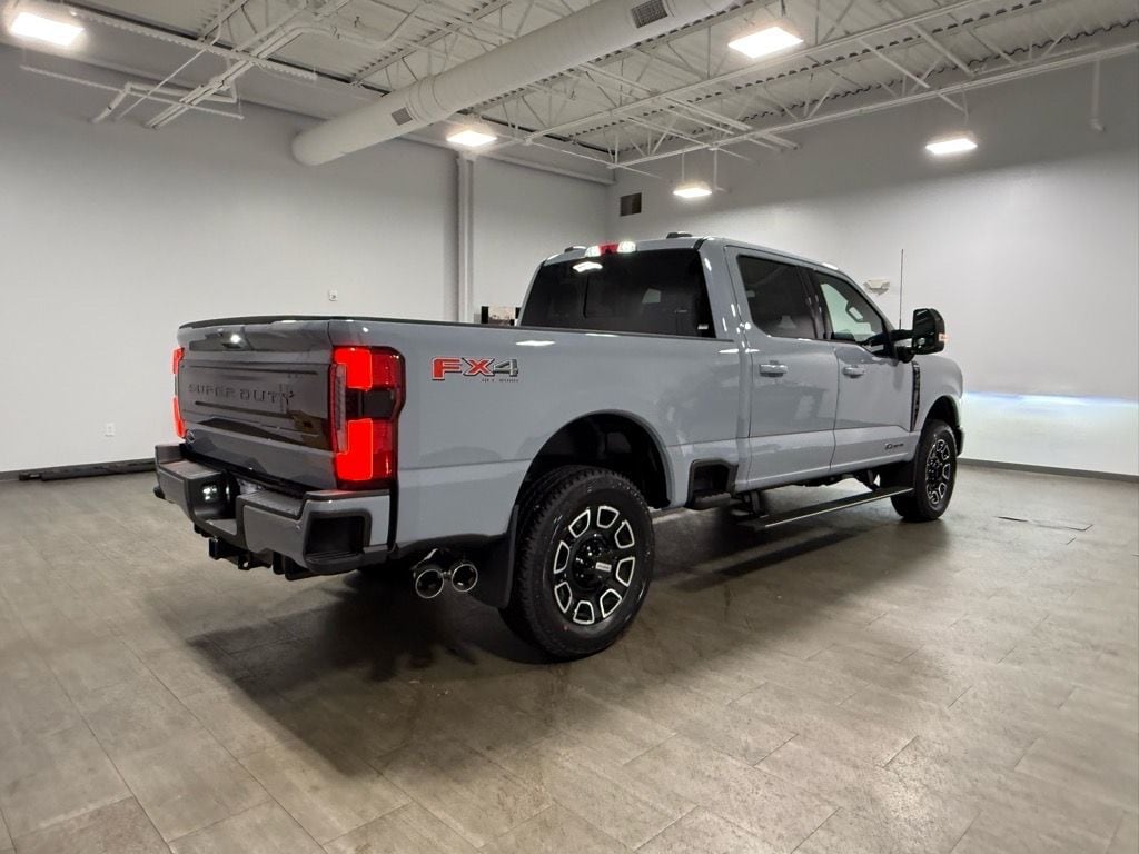 New 2026 Ford F-350 Platinum Truck Crew Cab