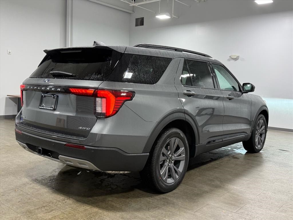 New 2026 Ford Explorer Active SUV