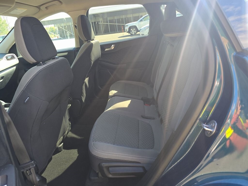 2020 Ford Escape SE photo 3