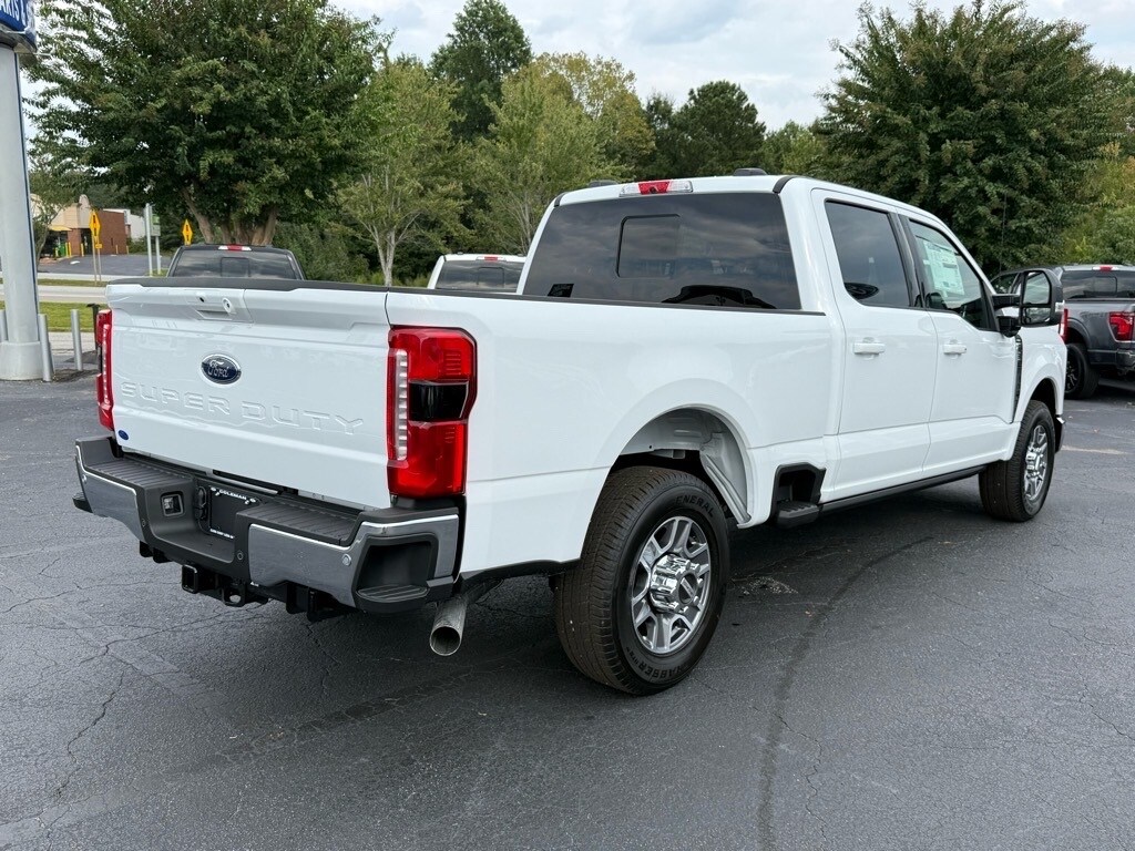 2026 Ford F-350 Lariat photo 4