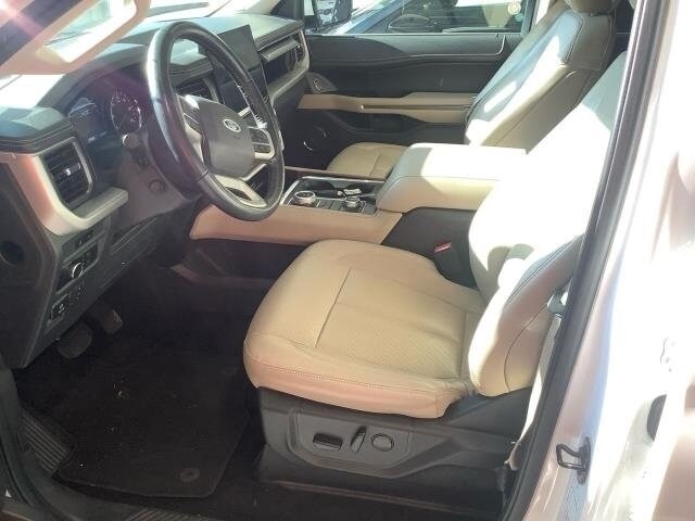 2023 Ford Expedition MAX XLT photo 2