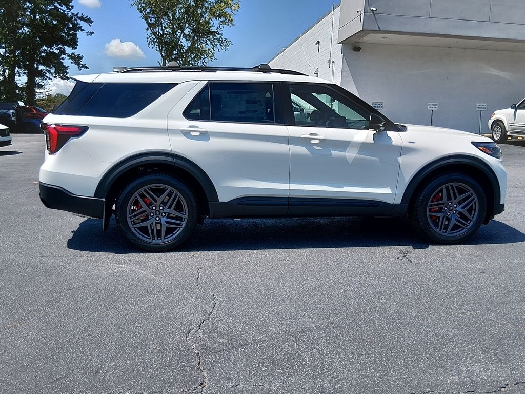 New 2026 Ford Explorer ST-Line SUV