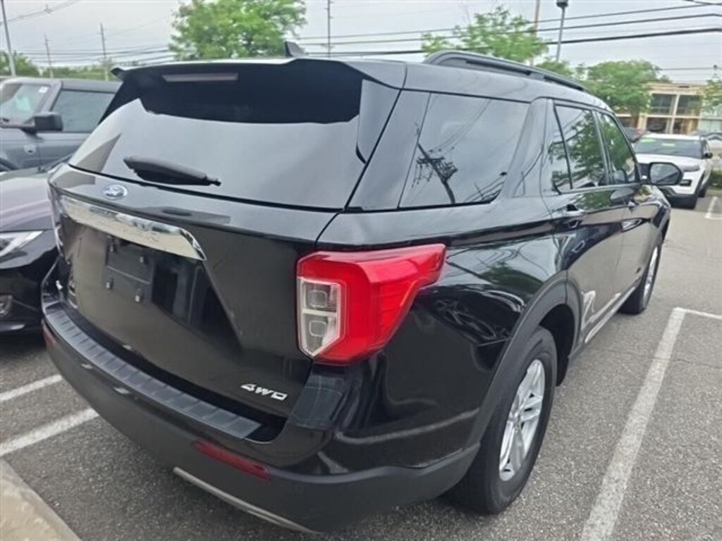 Certified 2022 Ford Explorer XLT SUV