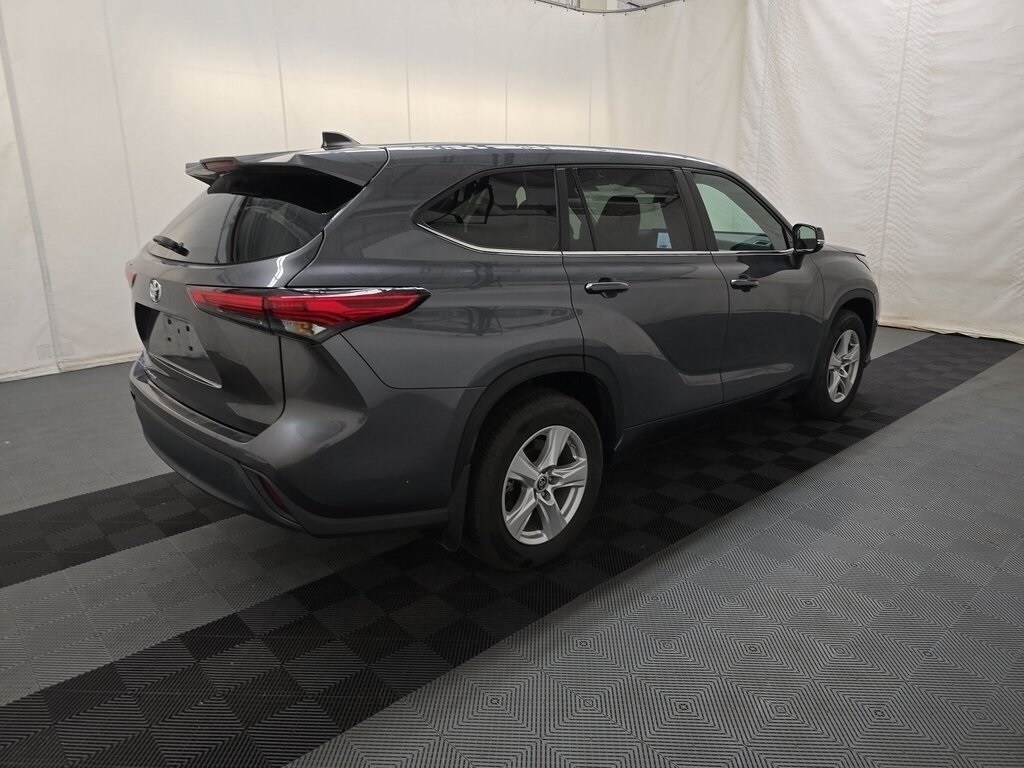 2023 Toyota Highlander Limited Platinum XLE XSE photo 2