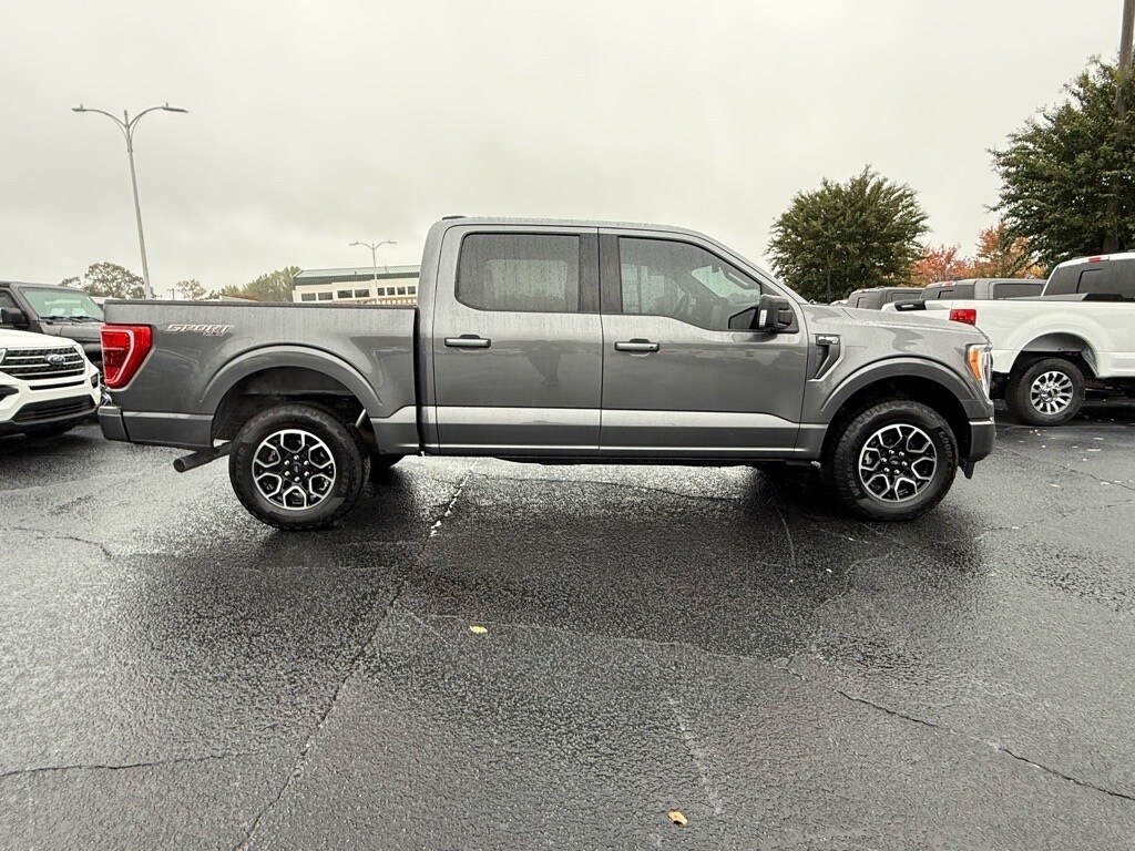 2021 Ford F-150 XLT photo 2