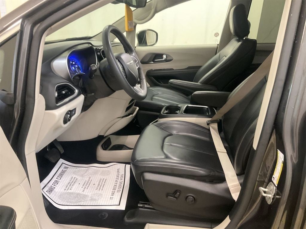 Certified 2023 Chrysler Pacifica Touring L Van Passenger Van