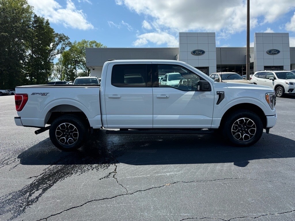 2023 Ford F-150 XLT photo 3
