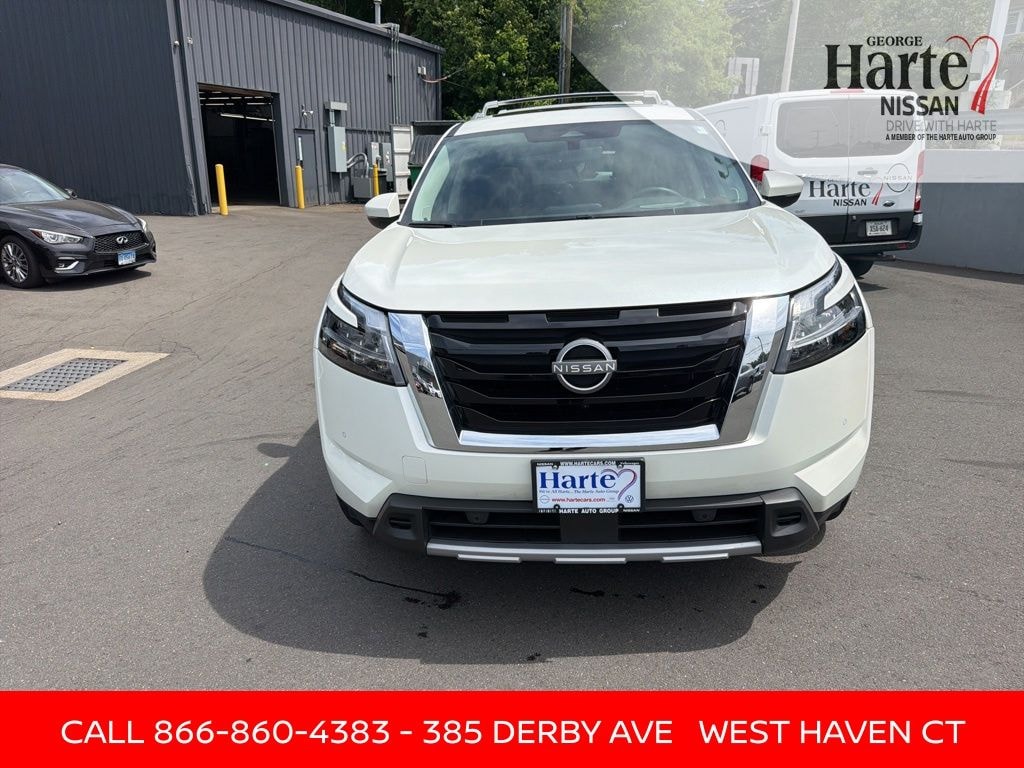Used 2023 Nissan Pathfinder Platinum SUV