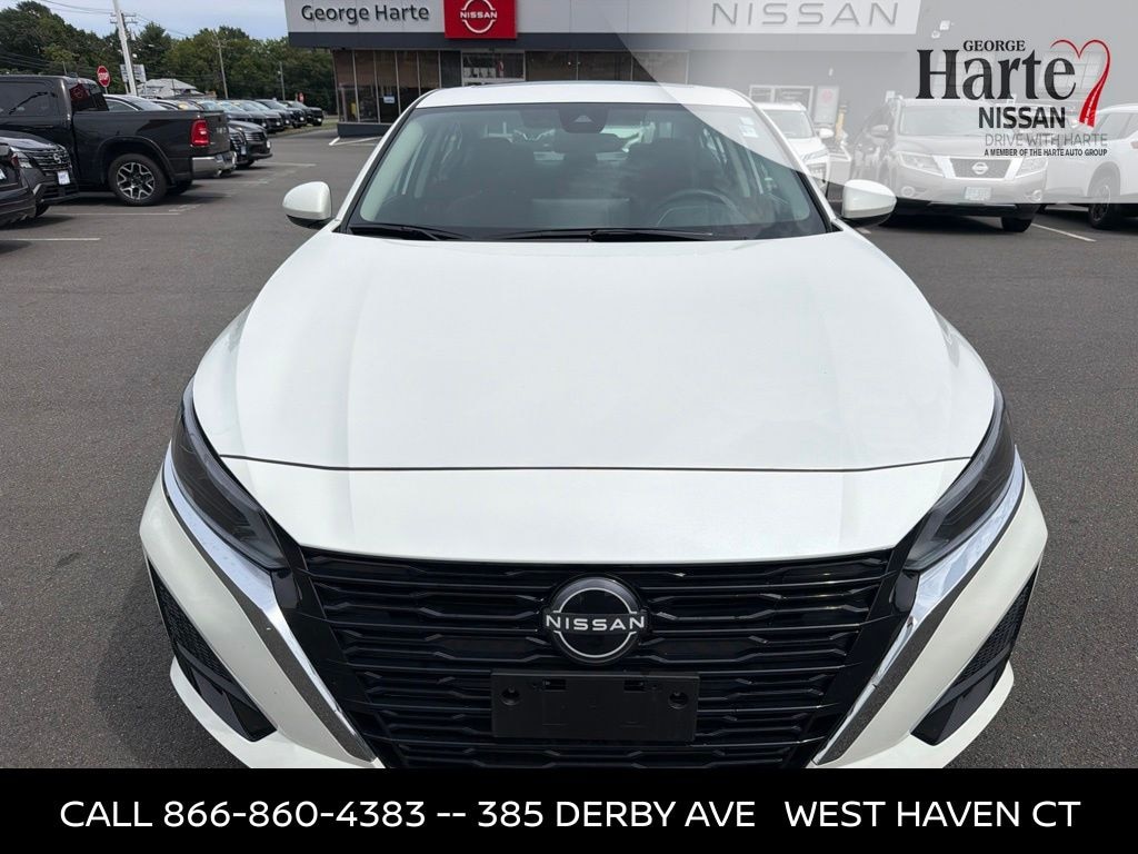 Used 2025 Nissan Altima 2.5 SV Sedan