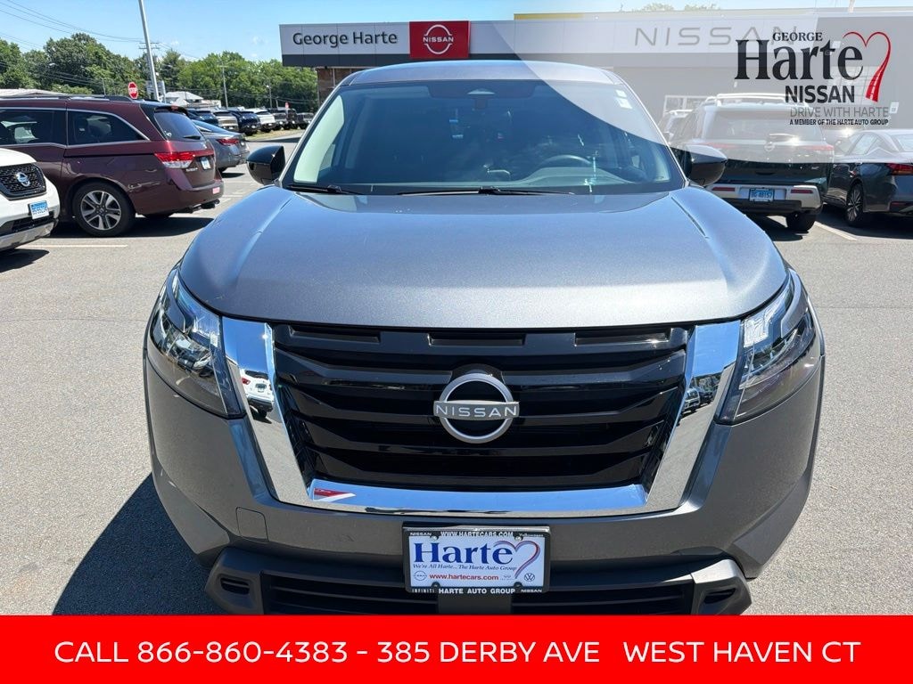 Used 2024 Nissan Pathfinder S SUV