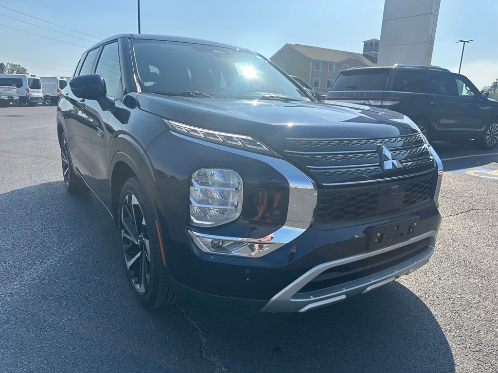 Used 2023 Mitsubishi Outlander Phev SE SUV