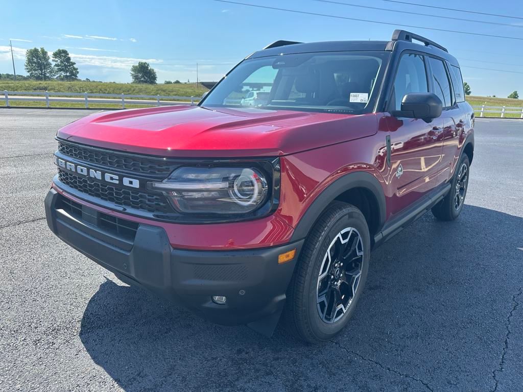 2025 Ford Bronco Sport Outer Banks photo 2