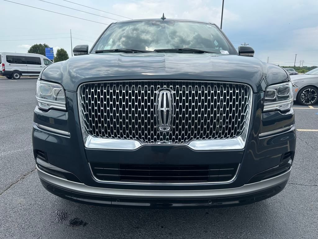2024 Lincoln Navigator Reserve photo 3