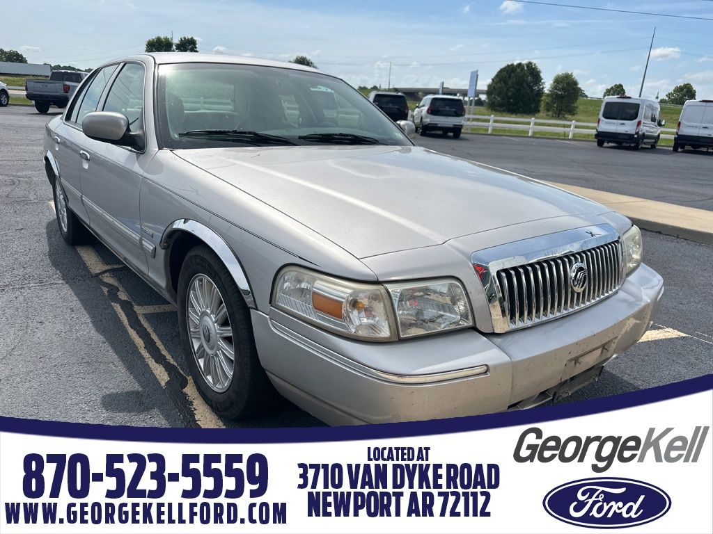 2010 Mercury Grand Marquis LS's photo