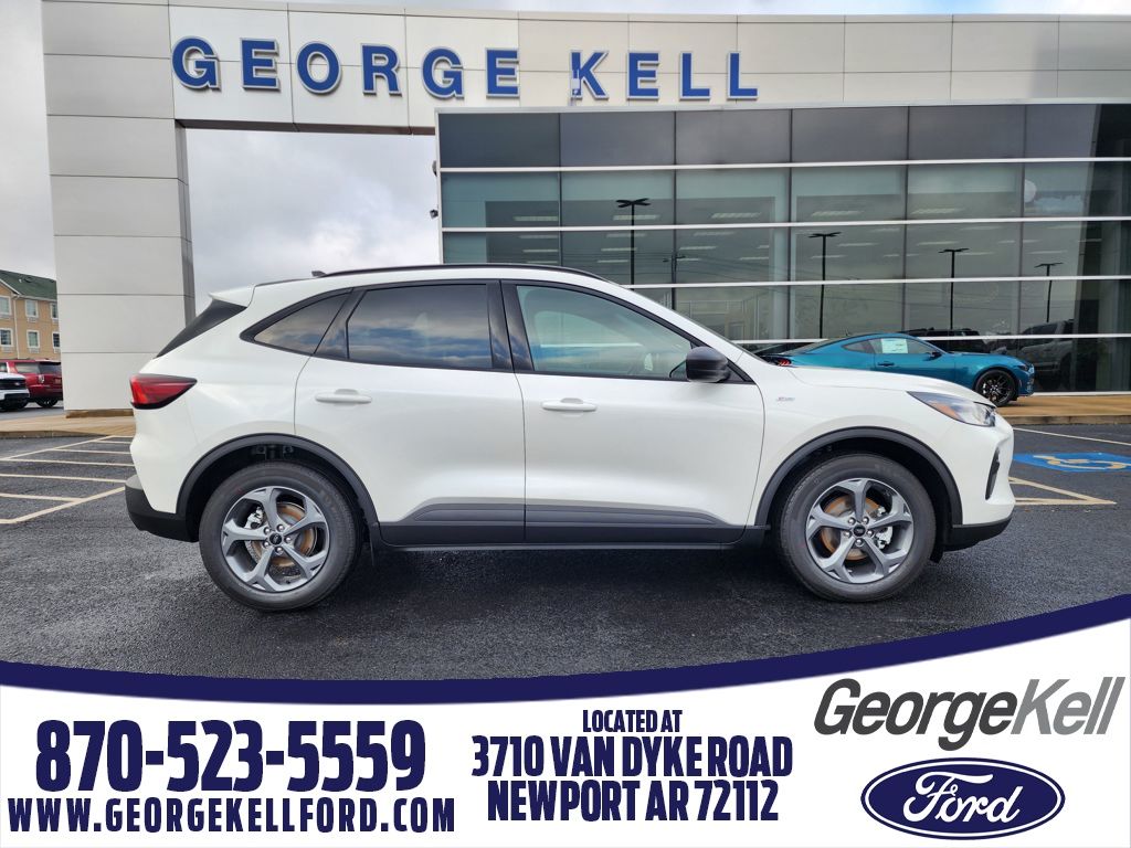 2026 Ford Escape ST-Line's photo