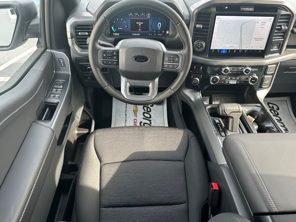 2025 Ford F-150 XLT - Photo 6