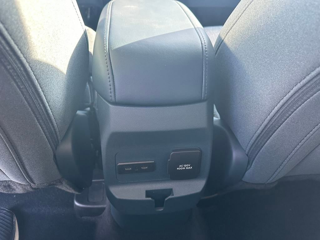 2025 Ford Maverick XLT - Photo 17
